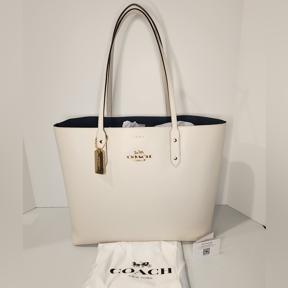 COACH LARGE Super Light Genuine Pebbled Leather TOWN TOTE Handbag - Picture 14 of 15